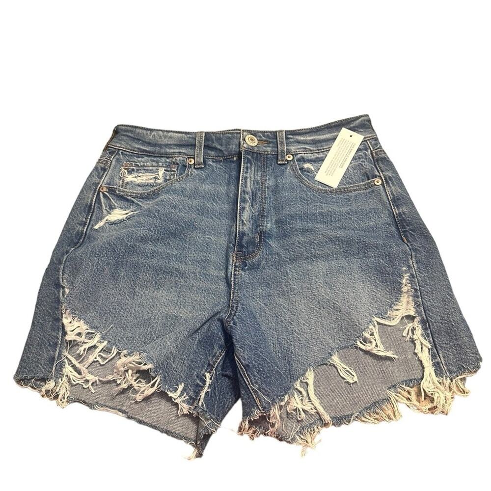 Distressed Denim Cut Off Shorts Women’s size 6